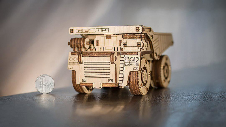 Eco-Wood-Art belaz houten mini truck modelbouwset 106-delig - Afbeelding 5