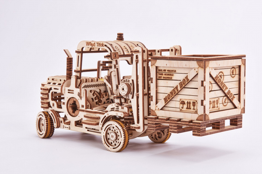 Wood Trick model heftruck met spaarpot hout 31,5 x 11,5 cm - Afbeelding 7